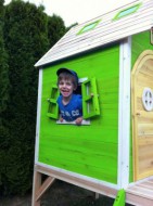 Holzspielhaus Spielturm H�NZEL-11 gr�n von SWISS OUTDOOR